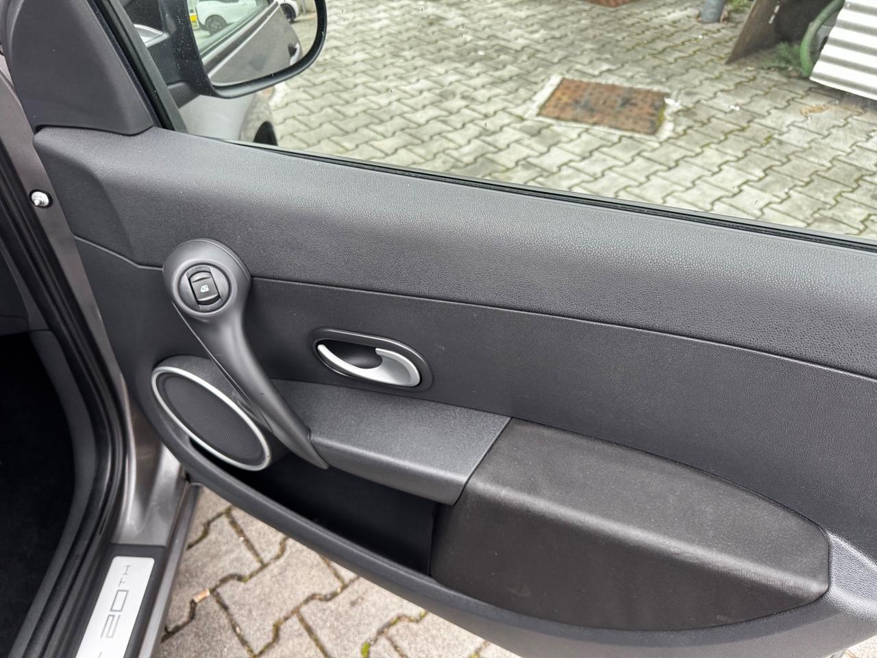 Renault Clio 1.5 dCi 85CV 5 porte con GANCIO TRAINO