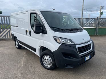 Peugeot Boxer L1H1 2.2 Bluehdi 140cv
