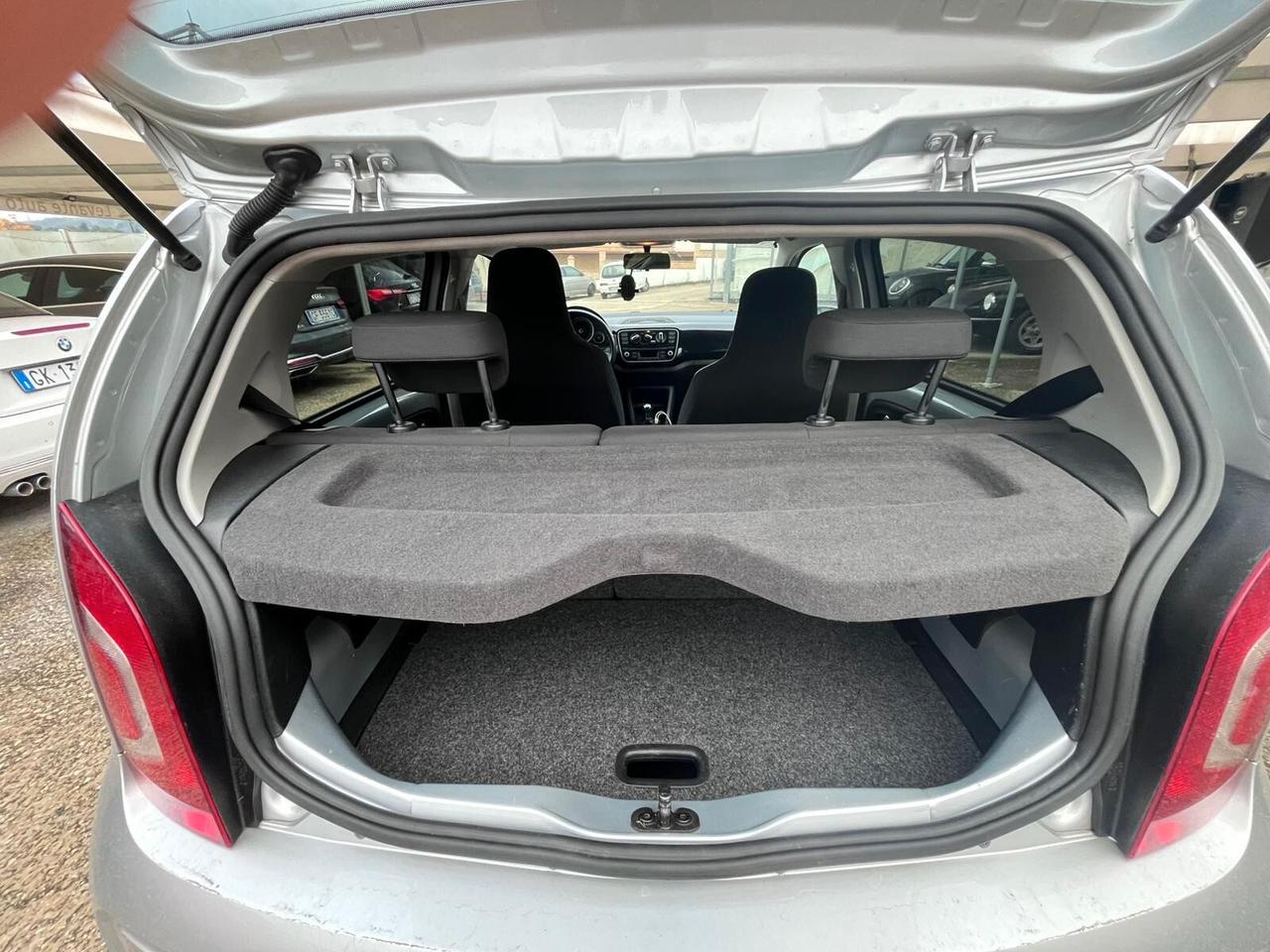 Volkswagen up! 1.0 75 CV 5p. high