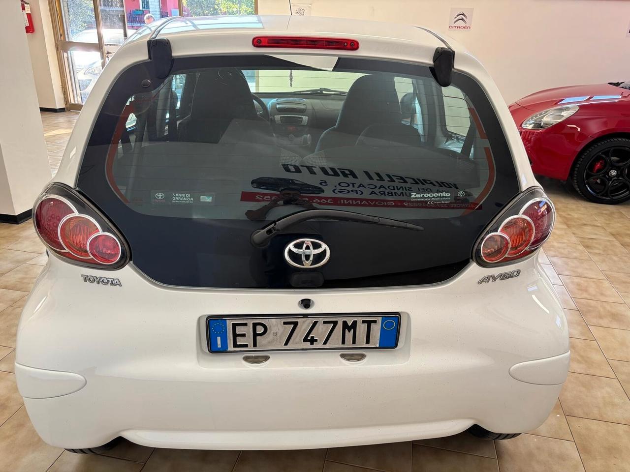 TOYOTA AYGO ANNO 2012 BZ 1.0 ADATTA NEOPATENTATI KM 95 MILA