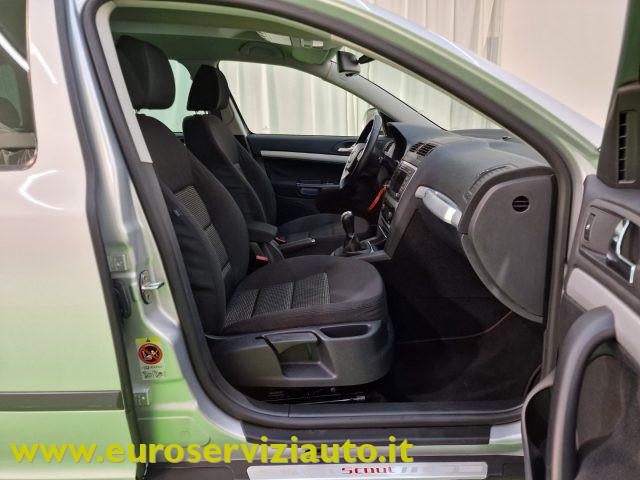 SKODA Octavia 1.8 TFSI 4x4 Wagon Scout