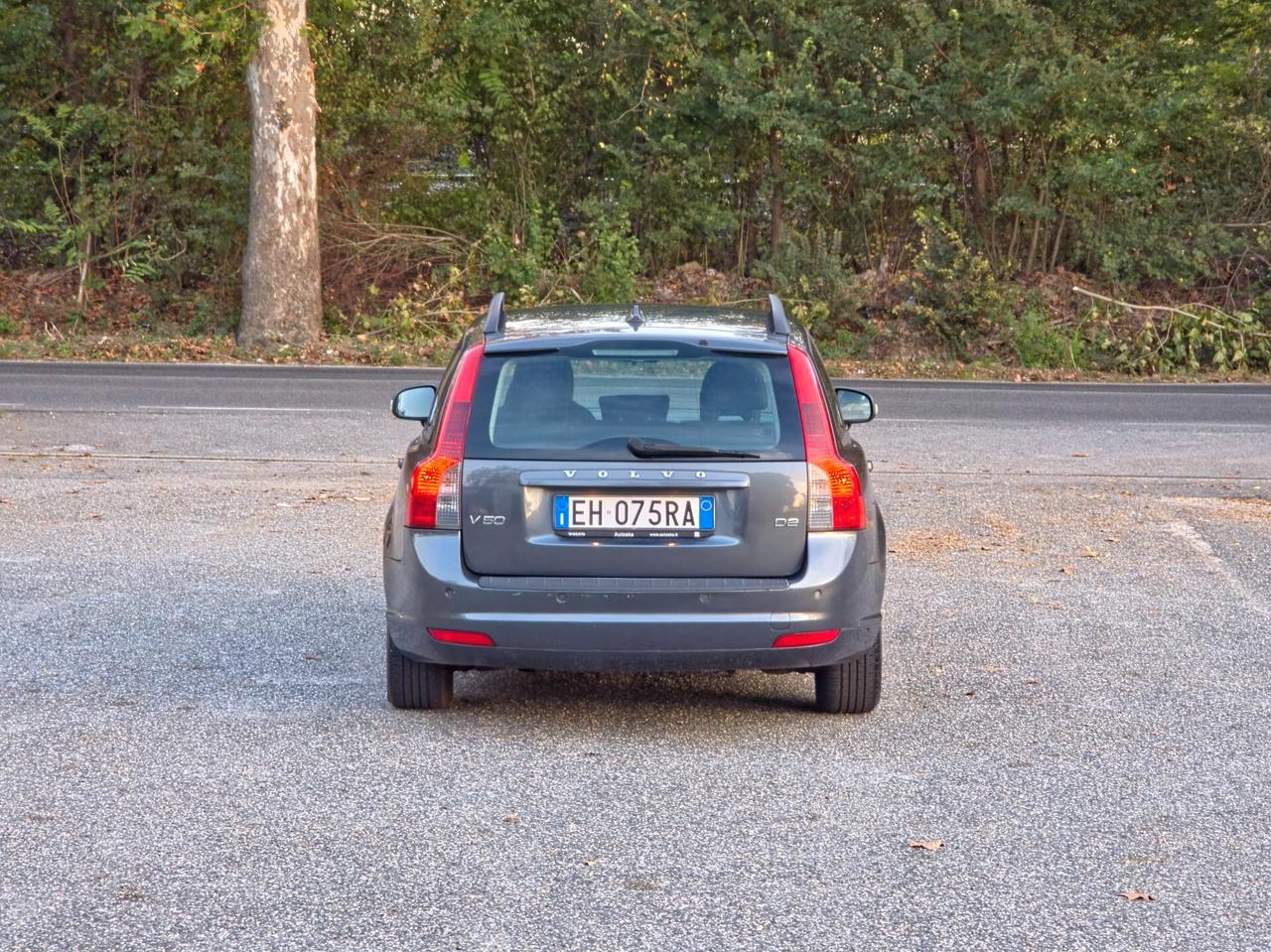 Volvo V50 D2 R-design CV-114 E5 Manuale NEO 2011