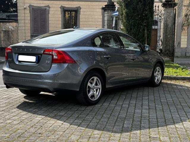 VOLVO S60 D2 Geartronic Momentum