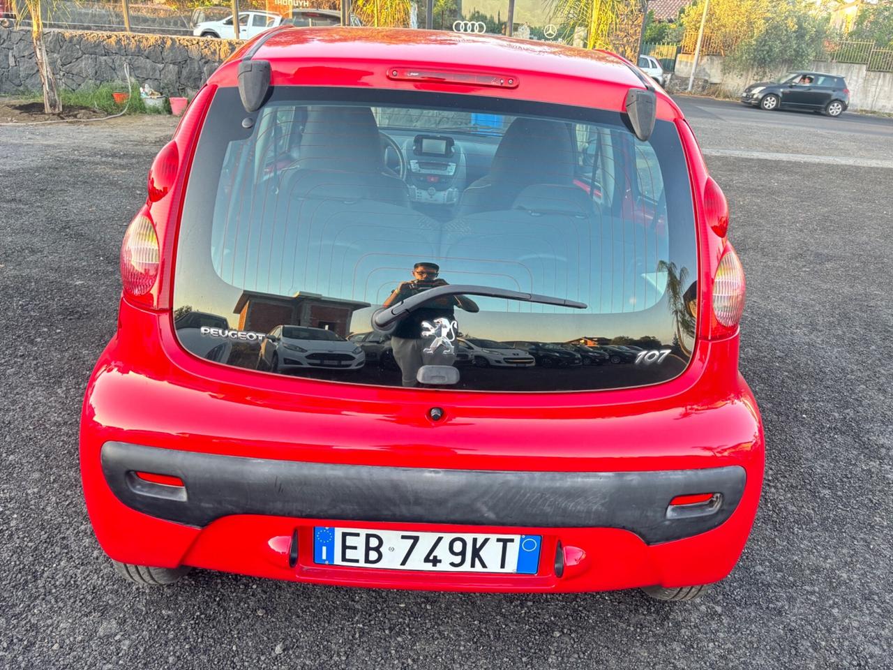 Peugeot 107 1.0 68CV 5p. Sweet Years