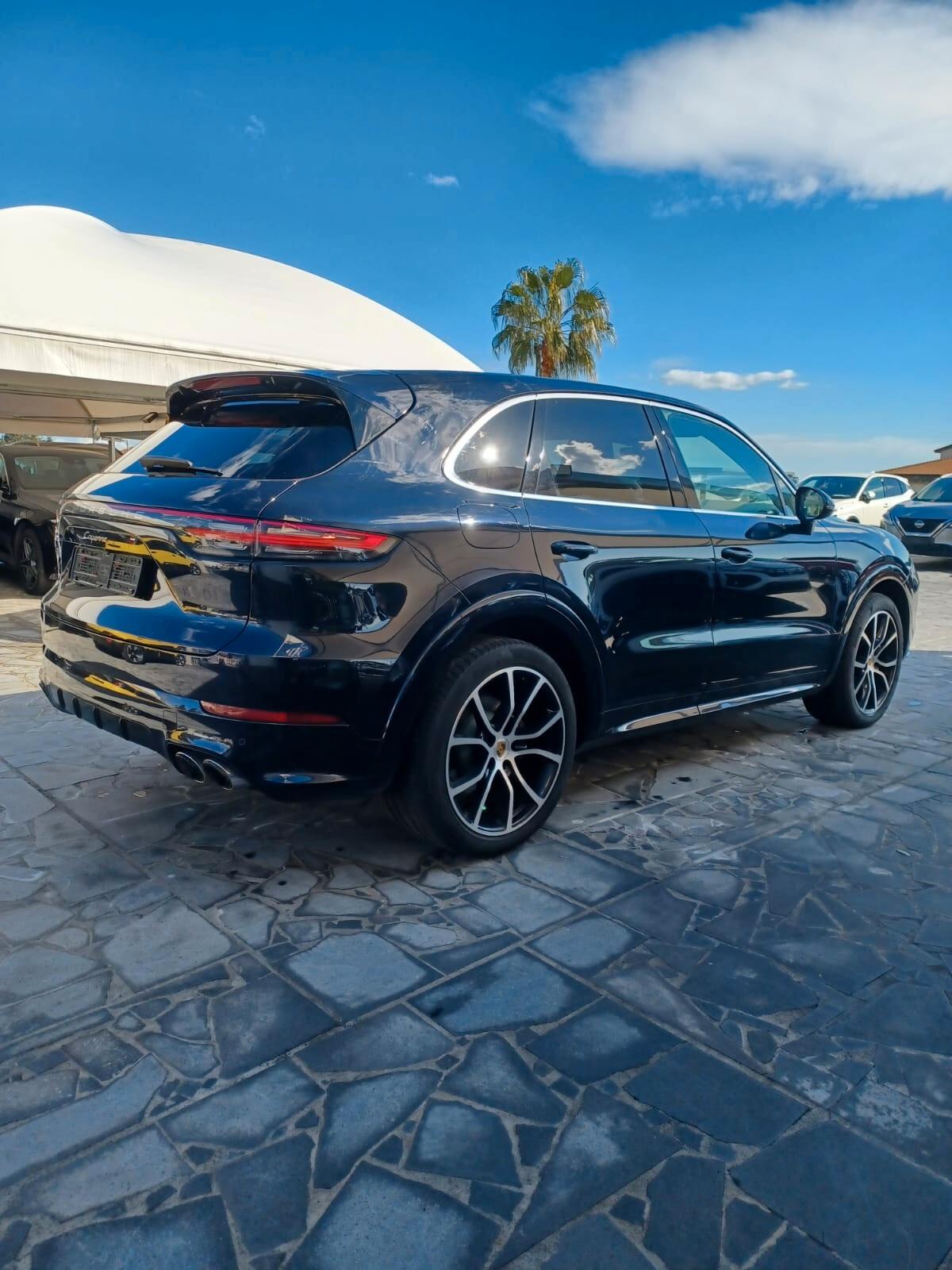 Porsche Cayenne 3.0 V6