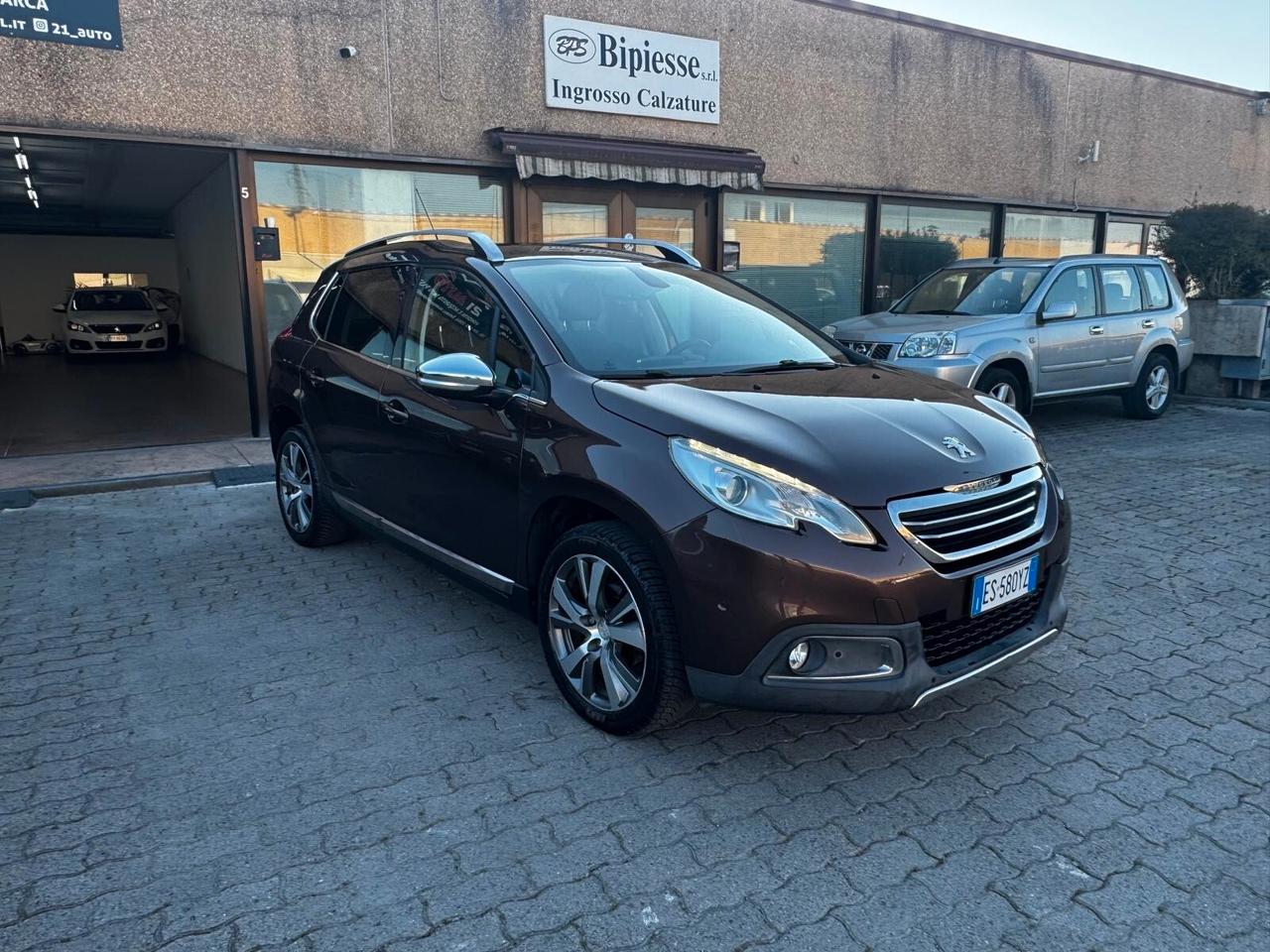 Peugeot 2008 1.6 e-HDi 92 CV Stop&Start urban cross