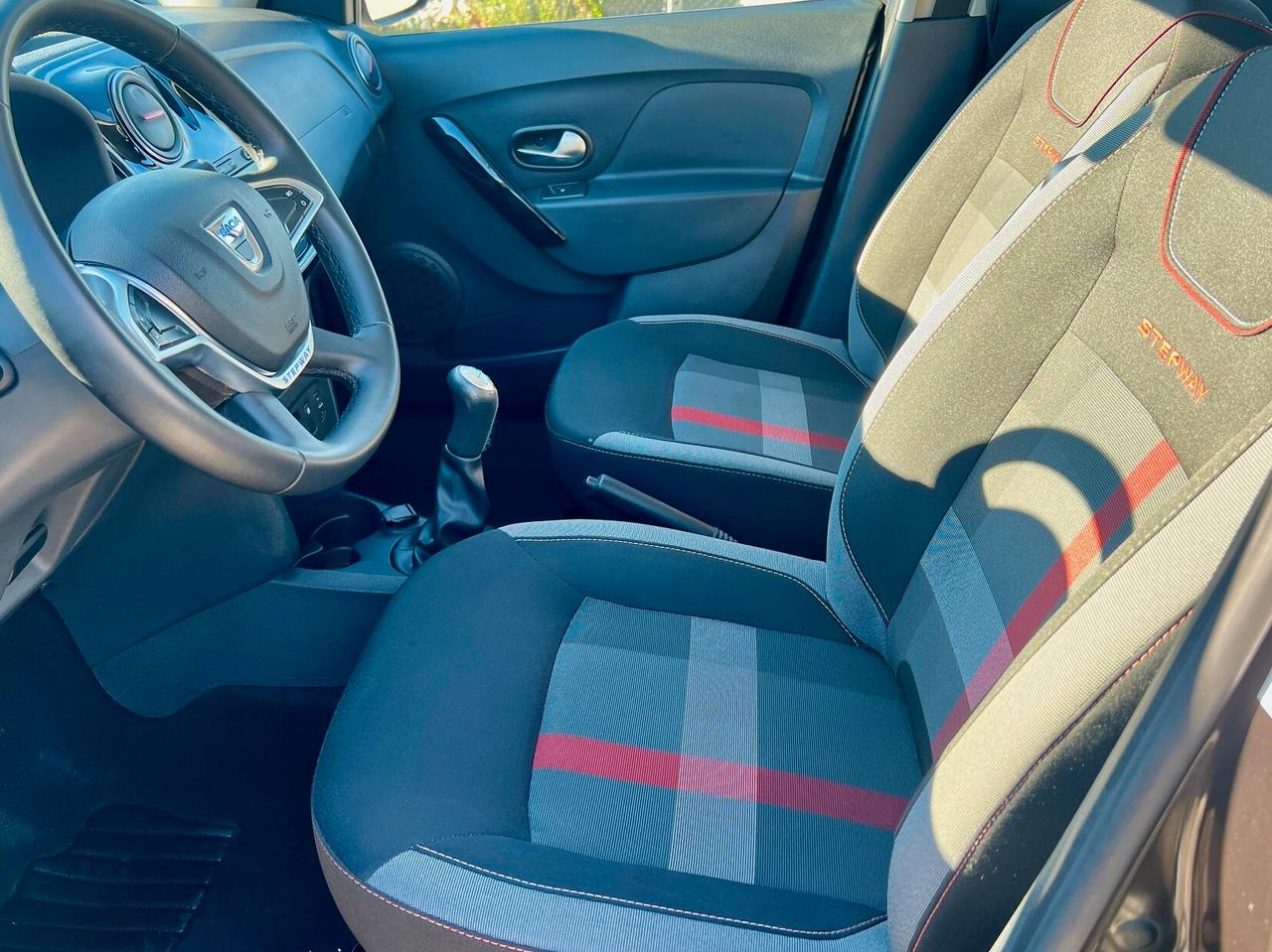 Dacia Sandero Stepway TCe 90 Techroad 2019