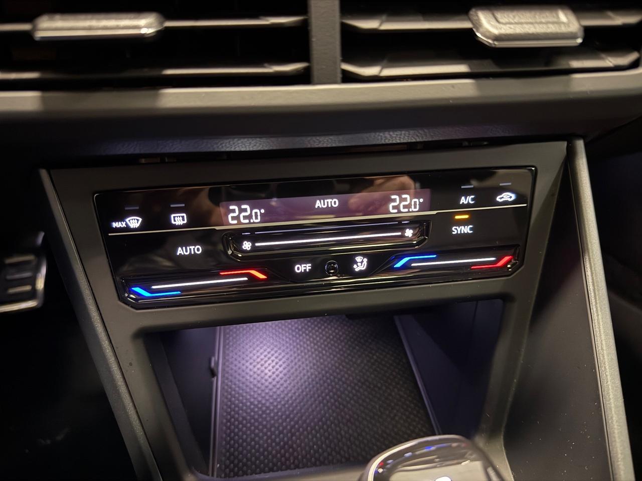 Volkswagen Taigo 1.0 TSI 115 CV DSG R-Line