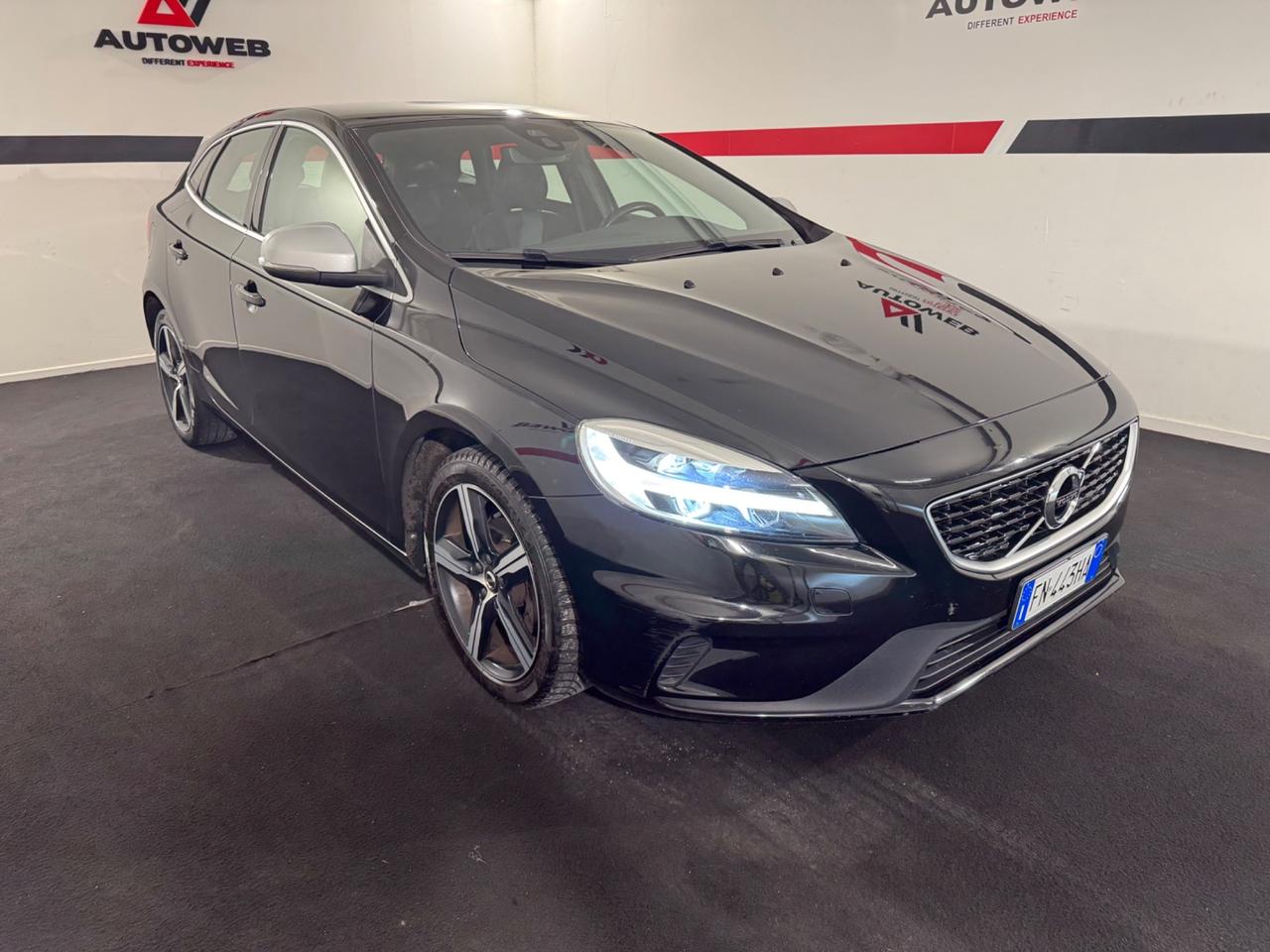 Volvo V40 D2 R-design EURO 6B