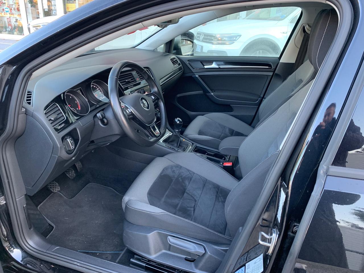 Volkswagen Golf 2.0 TDI 5p. 4MOTION Highline BlueMotion Technology