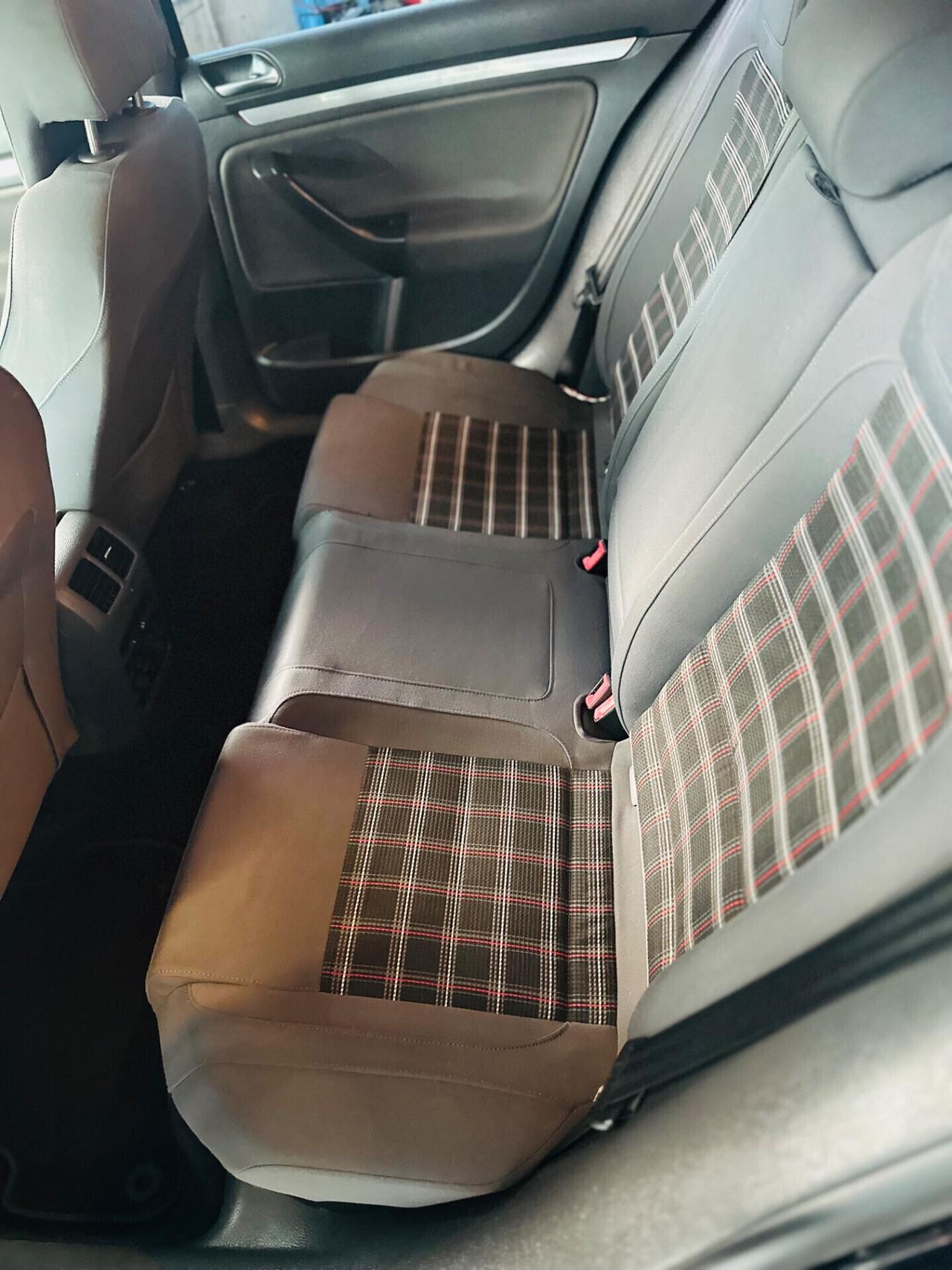 Volkswagen Golf 2.0 16V TFSI 5p. GTI