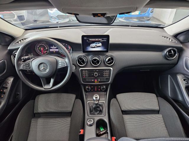 Mercedes-Benz GLA 180 premium NEOPATENTATI