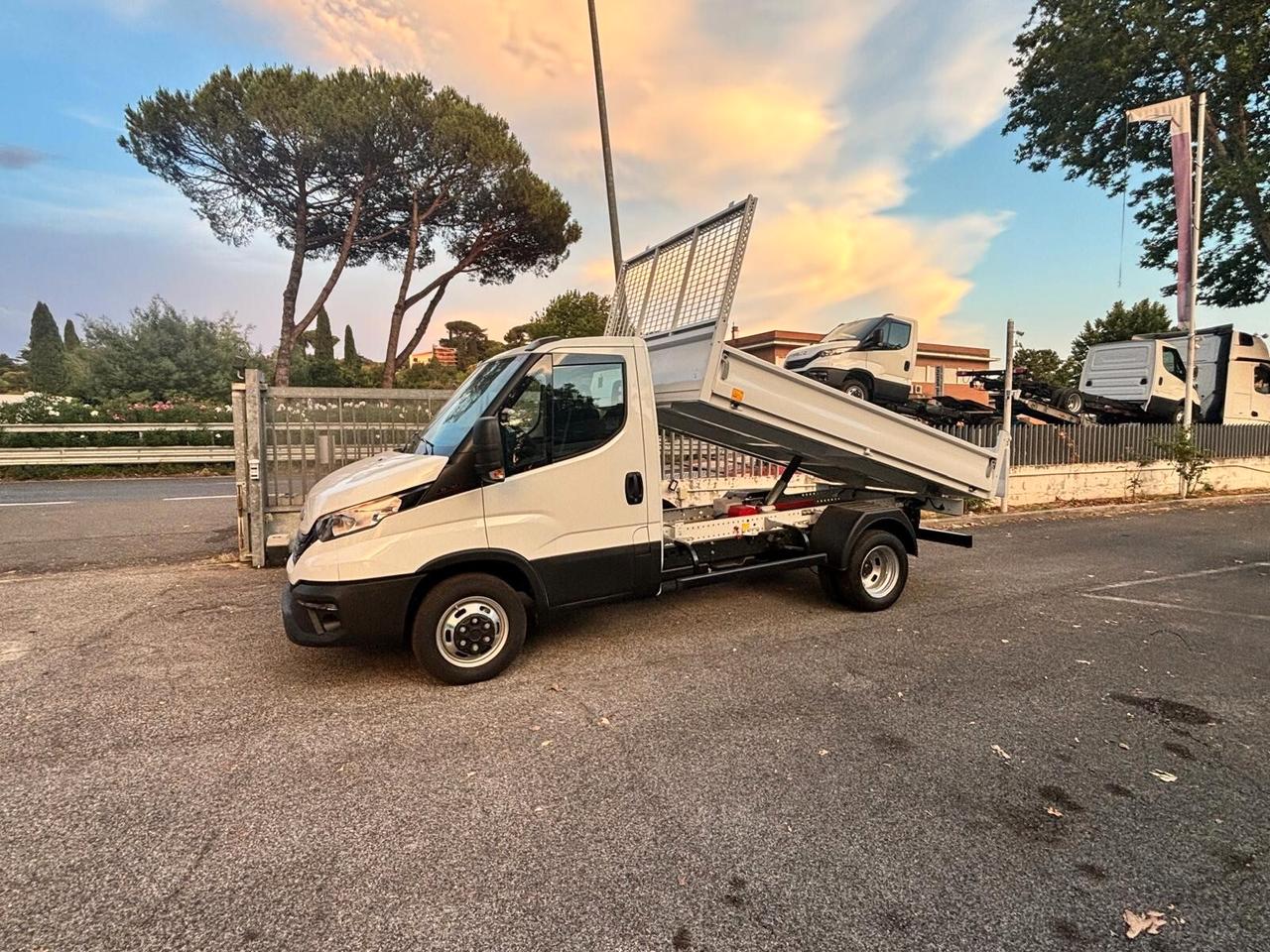Iveco Daily 35C160 motore 3.0 nuovo modello Ribaltabile