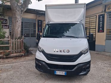 Iveco Daily 35S14 2.3 HPT PL Cabinato