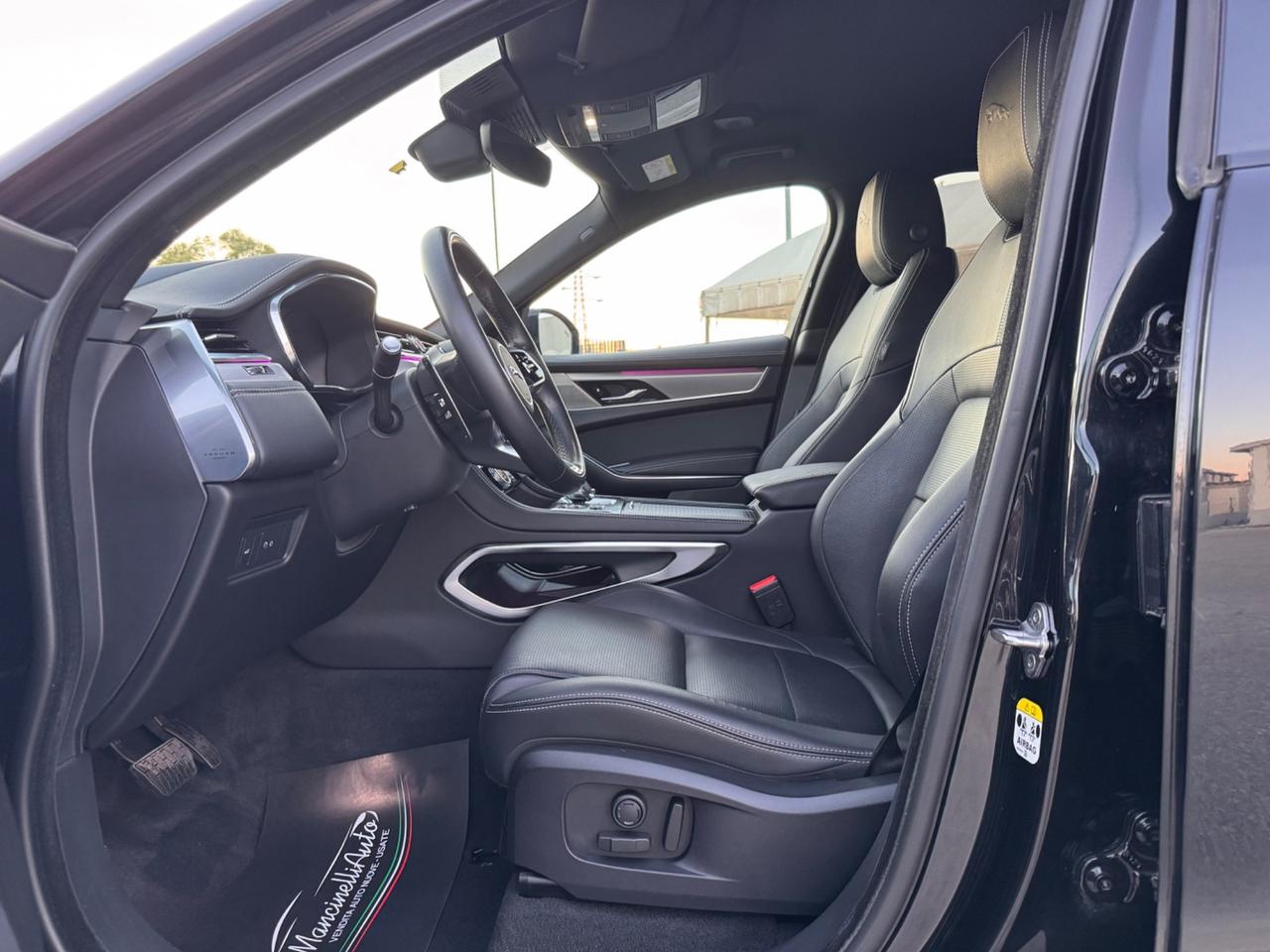 Jaguar F-Pace 2.0 D 163 CV AWD aut. R-Dynamic SE