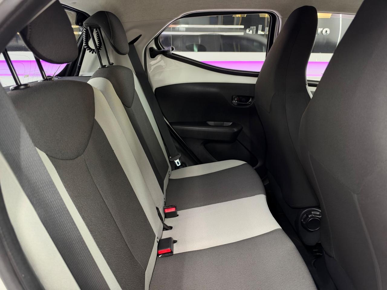 Toyota Aygo 1.0 69Cv Automatica Full Opt-Car Play