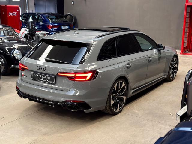 AUDI RS 4 Avant