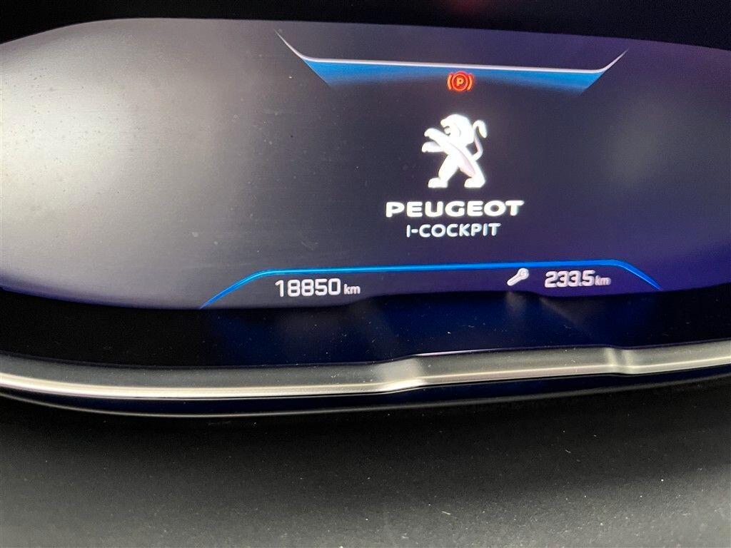 Peugeot 3008 BlueHDi 130 S&S EAT8 Allure Pack VEICOLO IN ARRIVO