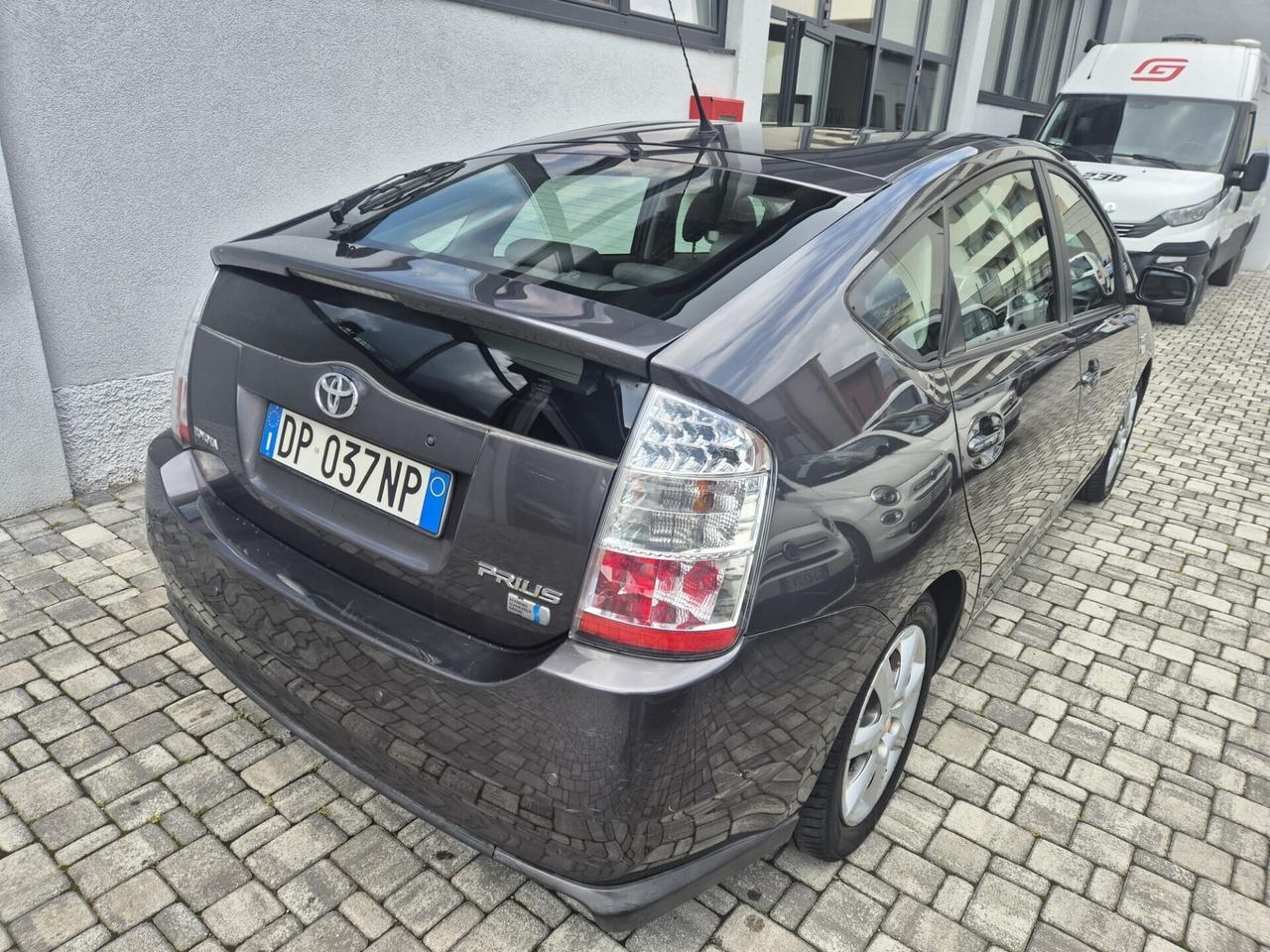 Toyota Prius 1.5i 16V IBRIDA AUTOMATICA 89000KM!!!