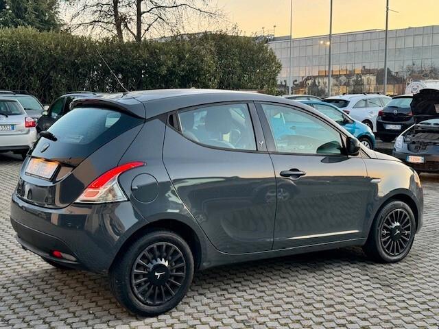 Lancia Ypsilon 1.2 69 CV 5 porte GPL Ecochic Gold