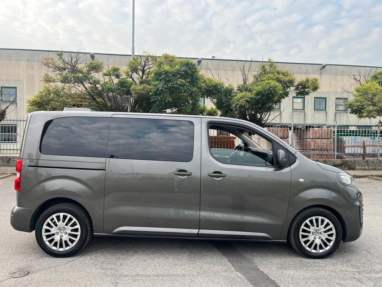Peugeot Traveller BlueHDi 115 S&S Standard Allure ** 8 POSTI** EURO6**