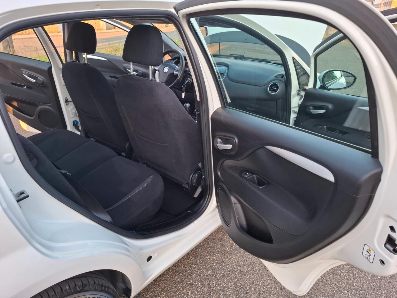 Fiat Grande Punto Grande Punto 1.4 5 porte S&S Dualogic Racing