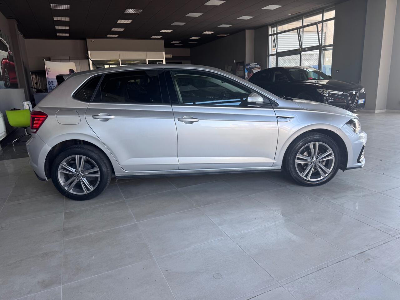 VOLKSWAGEN POLO R-LINE TGI METANO MY2020