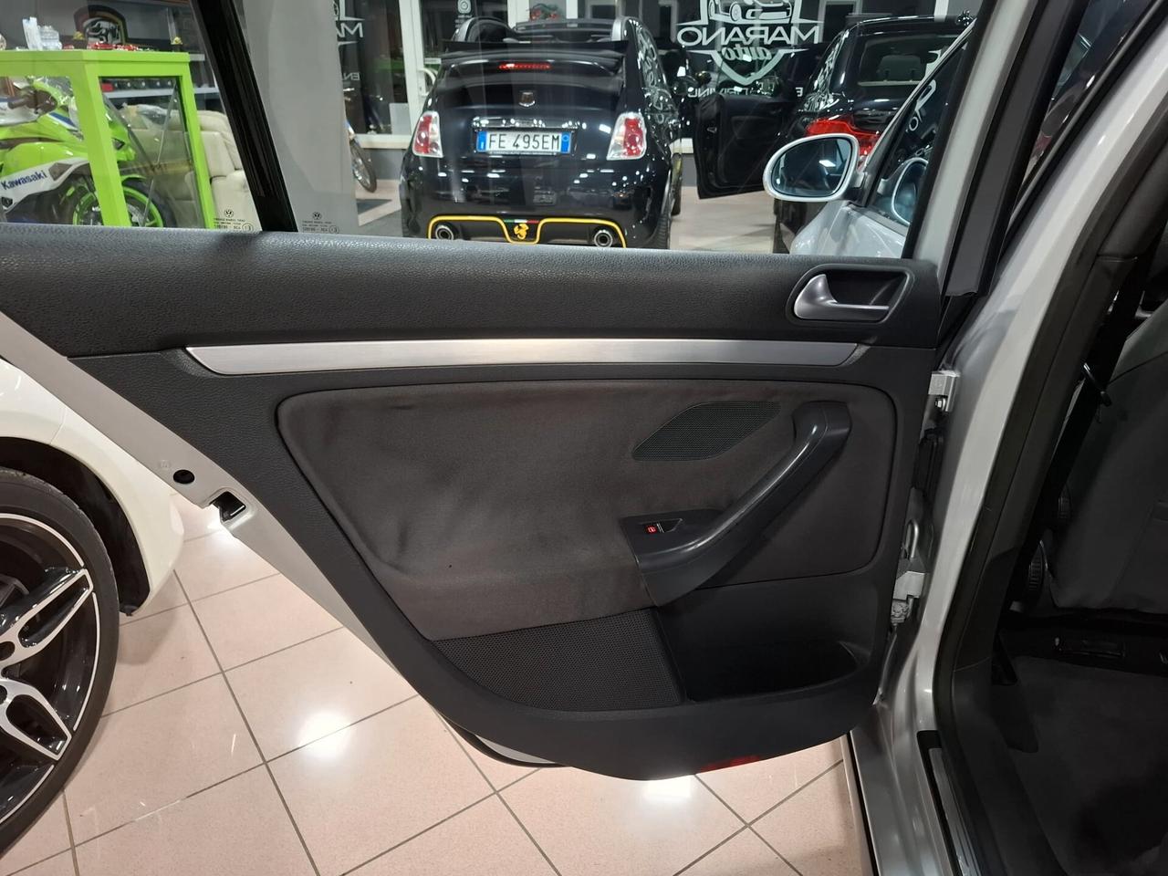 Volkswagen Golf 2.0 16V TFSI GTI