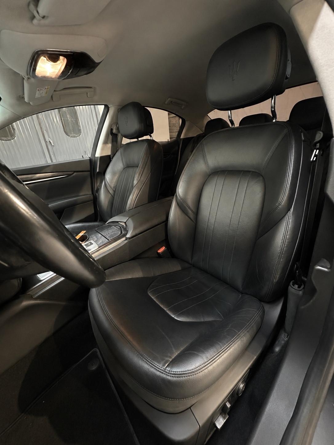 Maserati Ghibli V6 330cv