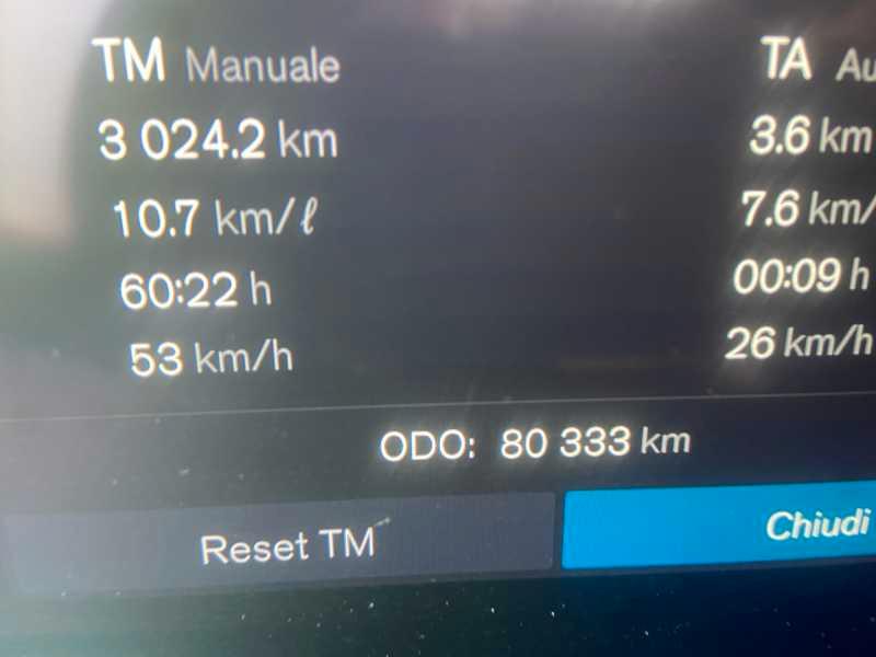 VOLVO XC60 2.0 b4 R-design AwD AuTo