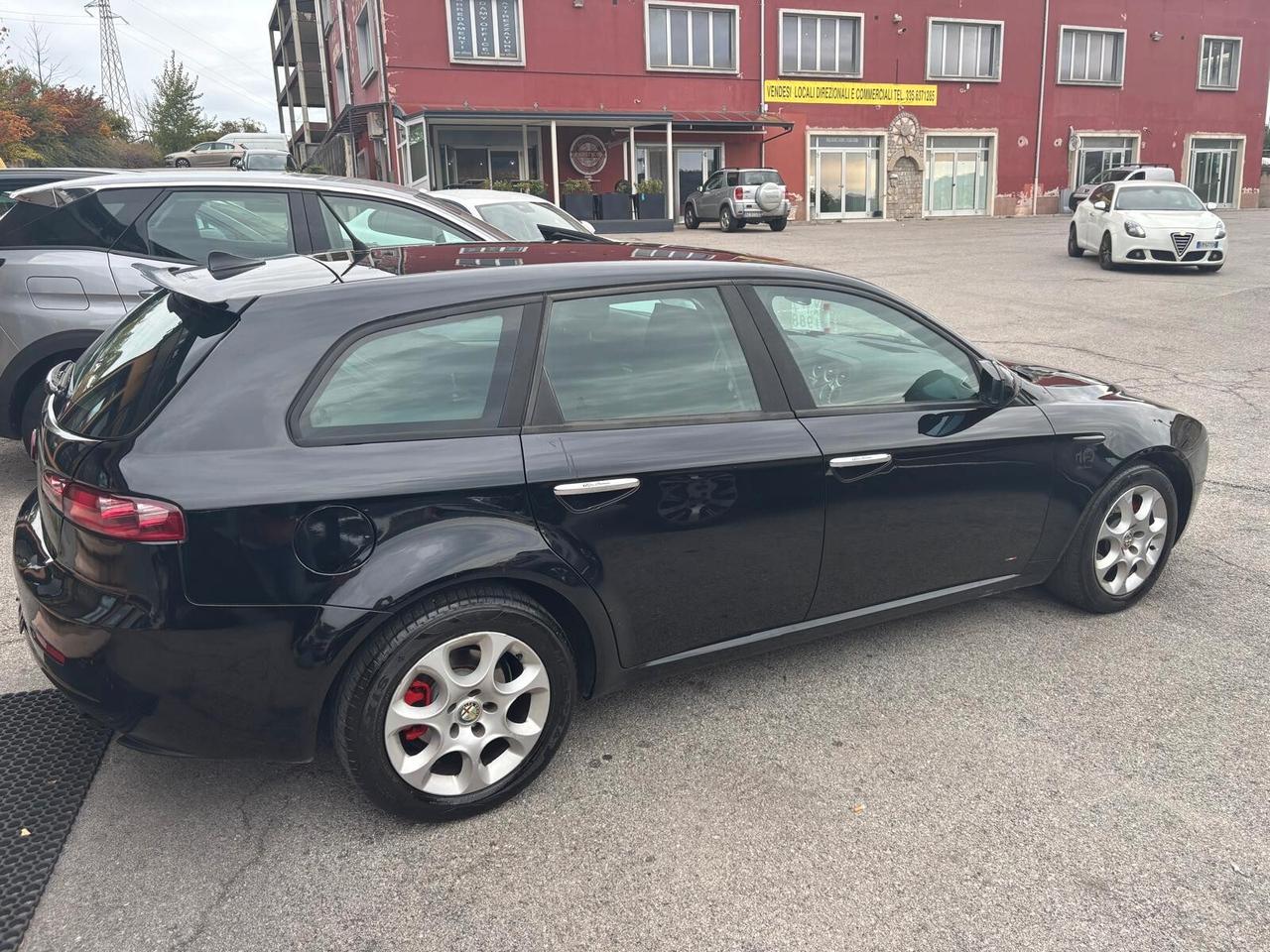 Alfa Romeo 159 1.9 JTDm 16V Sportwagon Exclusive