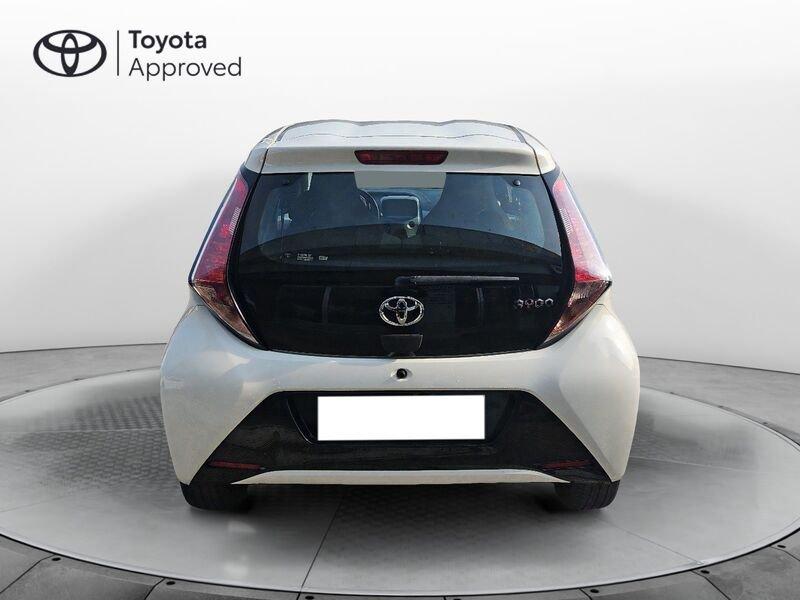 Toyota Aygo 1.0 VVT-i 69 CV 5 porte x-play