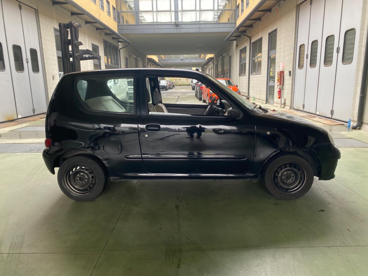 Fiat 600 1.1 Active