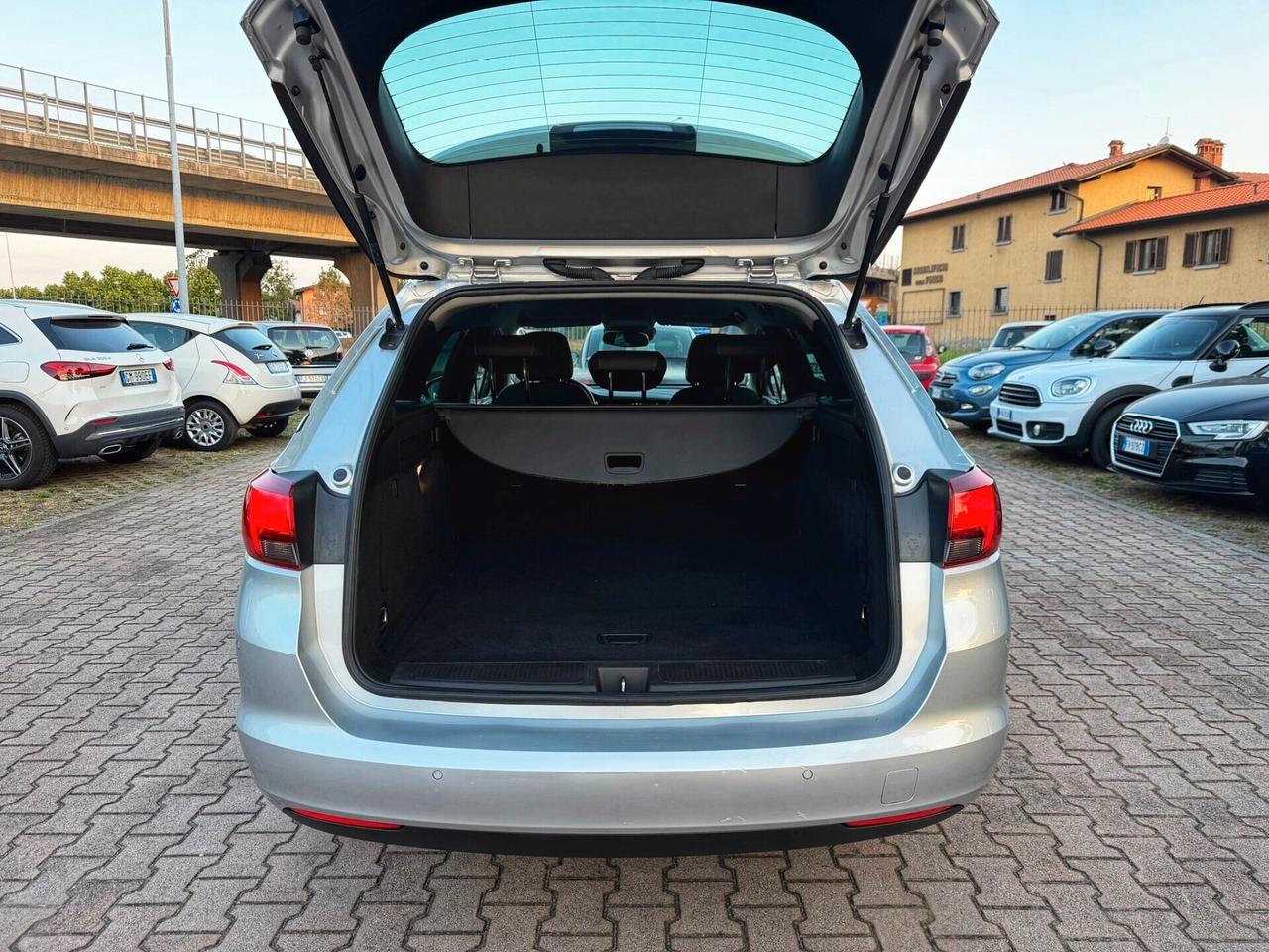Opel Astra 1.6 CDTi 136CV Sports Tourer AUTOMATICA NAVIGA CRUISE OK NEOPATENTATI