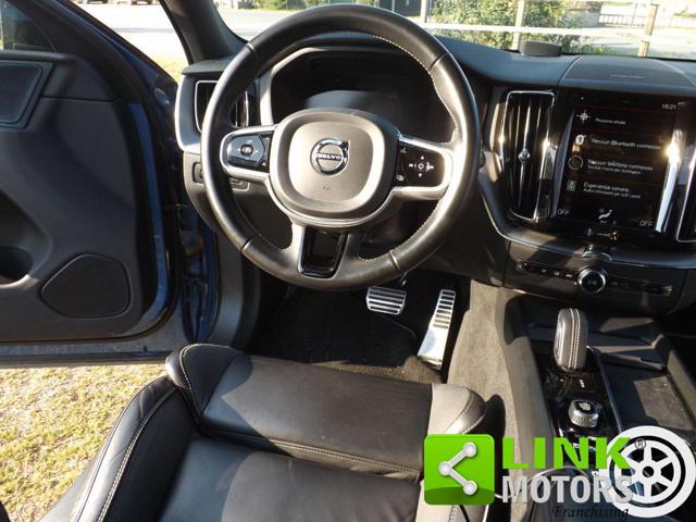 VOLVO XC60 allestimento R-design ben tenuta e manutentata