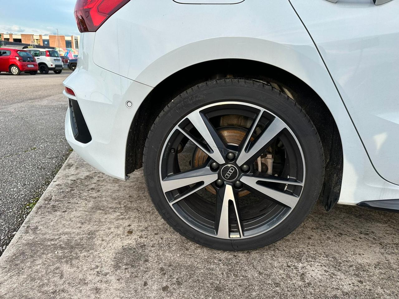 Audi A3 SPB 30 TFSI S tronic line edition