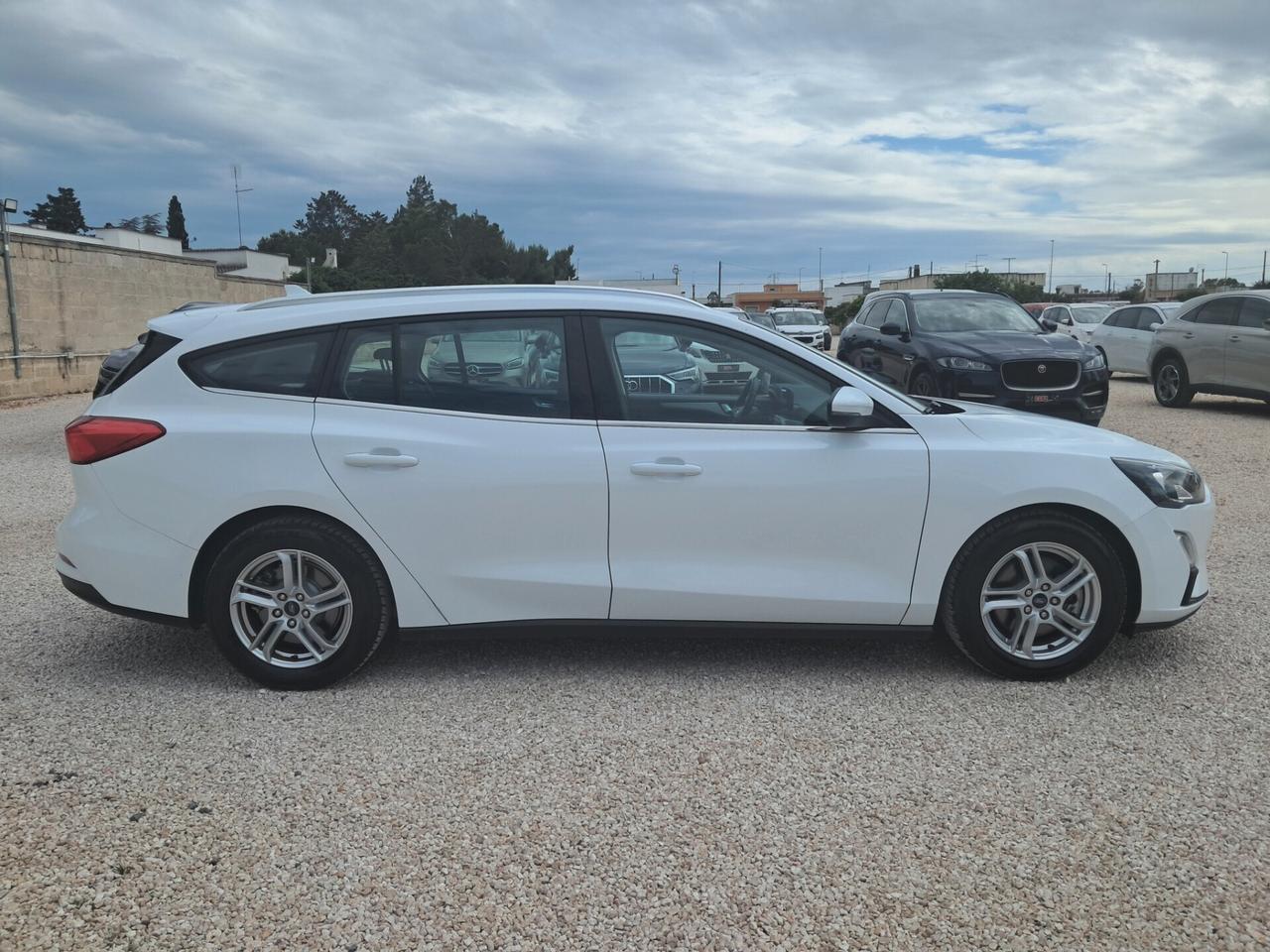 Ford Focus 1.5TDCI 120-CV*NAVI*TELECAMERA*LED