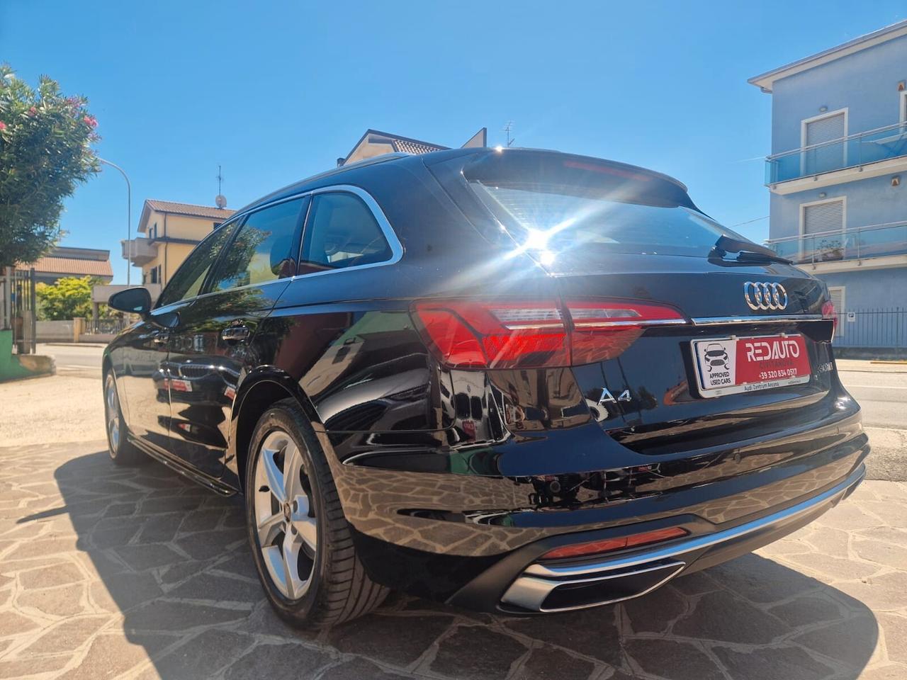 Audi A4 Avant 30 TDI/136 CV S tronic S line edition