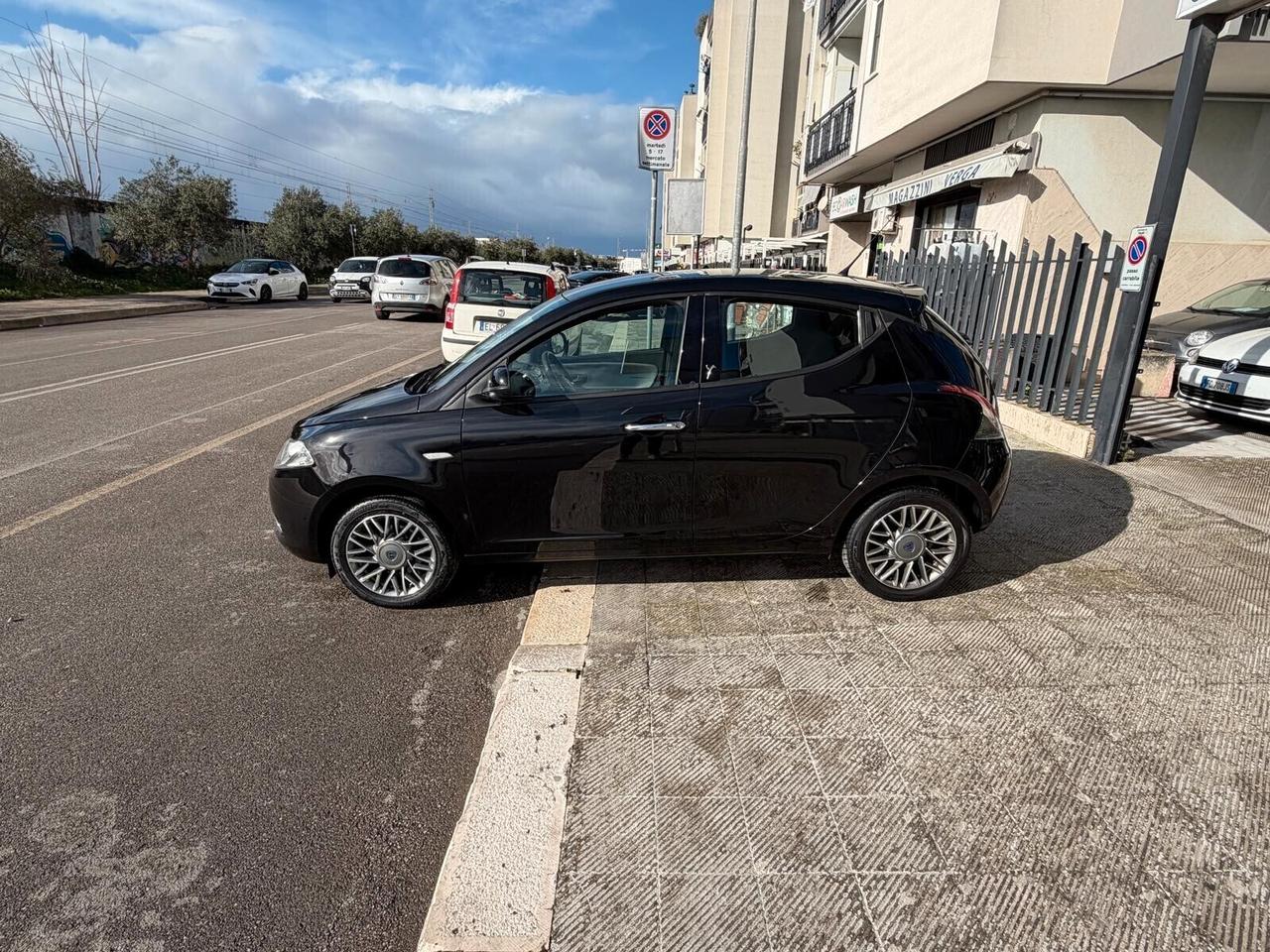 Lancia Ypsilon 1.3 MJT 16V 95 CV 5 porte S&S Platinum