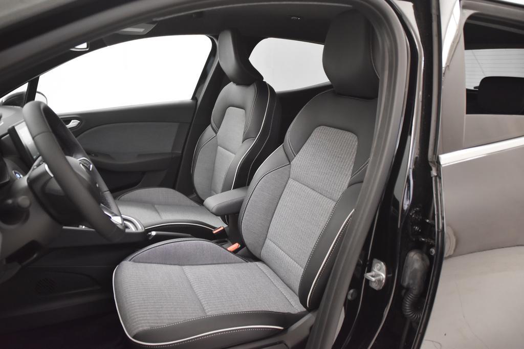 Renault Clio 1.6 E-Tech full hybrid Techno