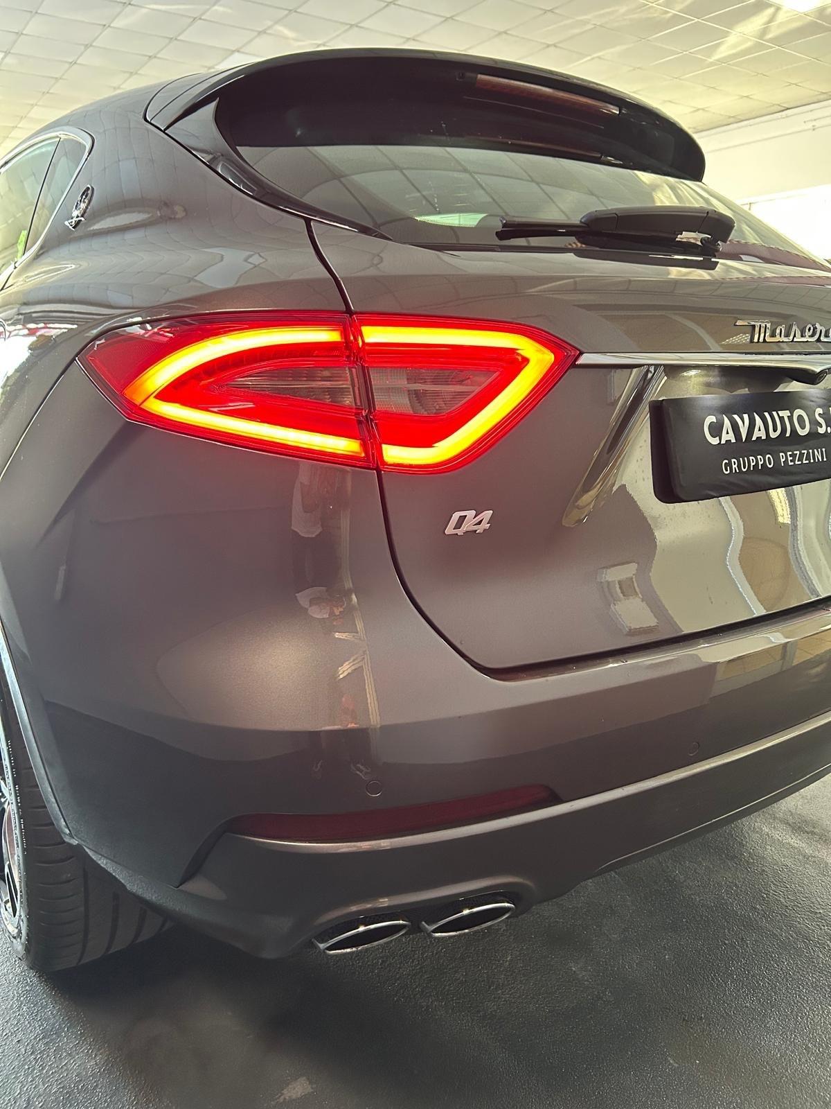 Maserati Levante V6 Diesel 250 CV AWD Gransport