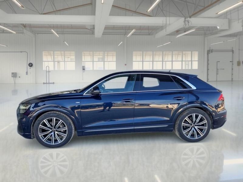 AUDI Q8 50 TDI MHEV 210kW quattro tipronic Sport