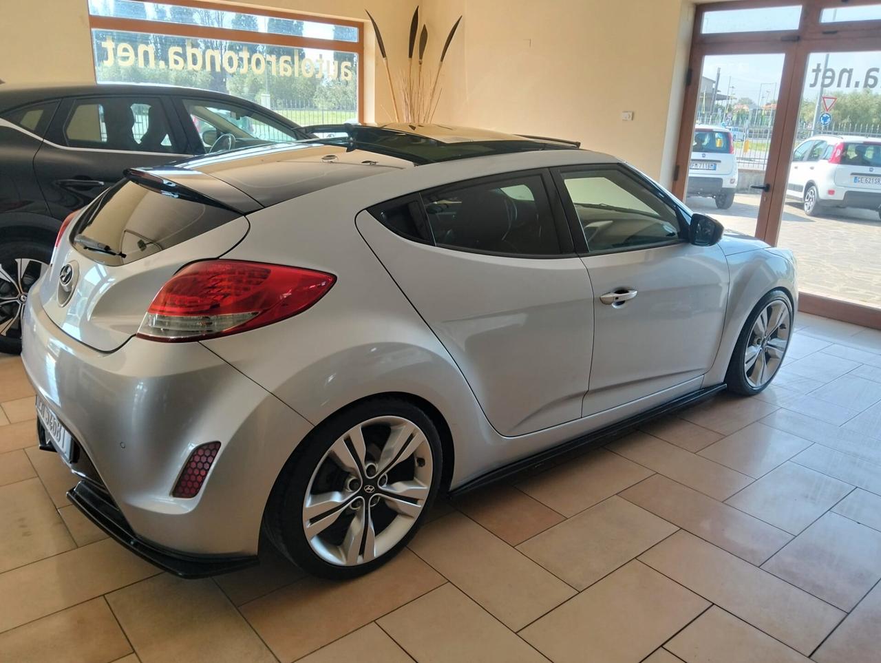 Hyundai Veloster 1.6 GDI Sport gpl