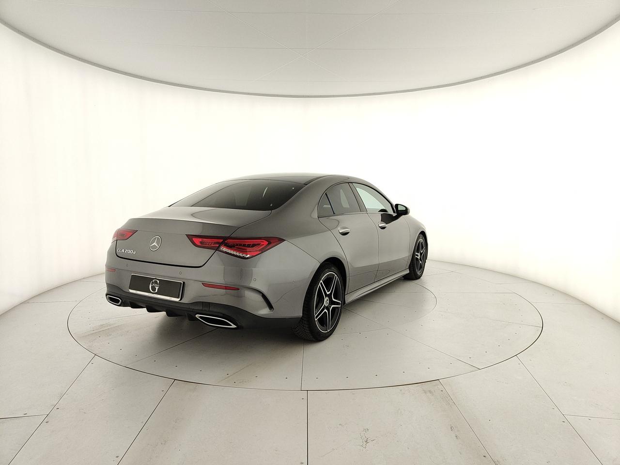 Mercedes-Benz CLA Coupe 200 d Premium auto