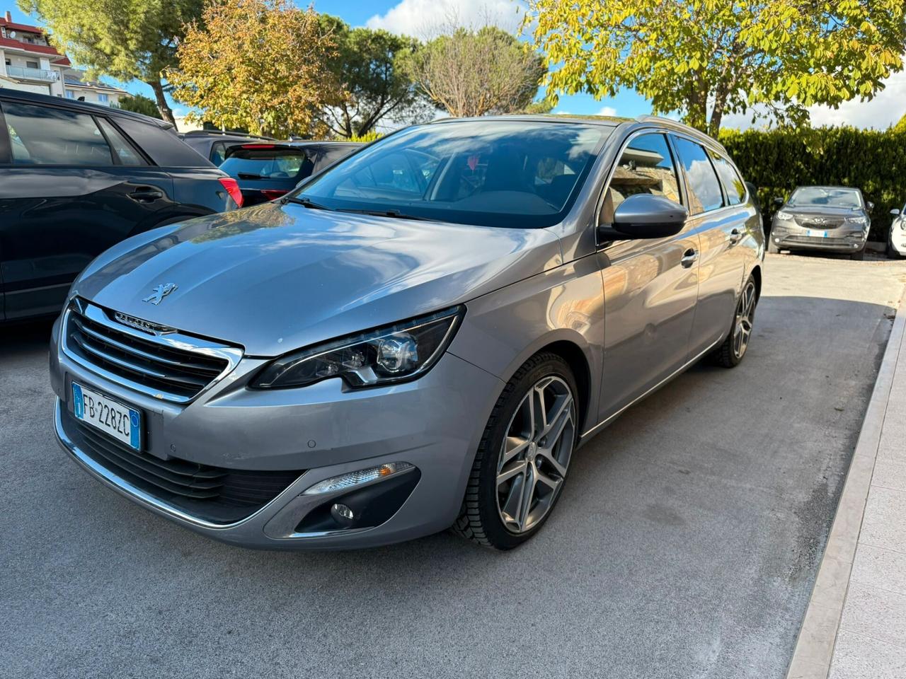 Peugeot 308 BlueHDi 150 S&S SW Allure