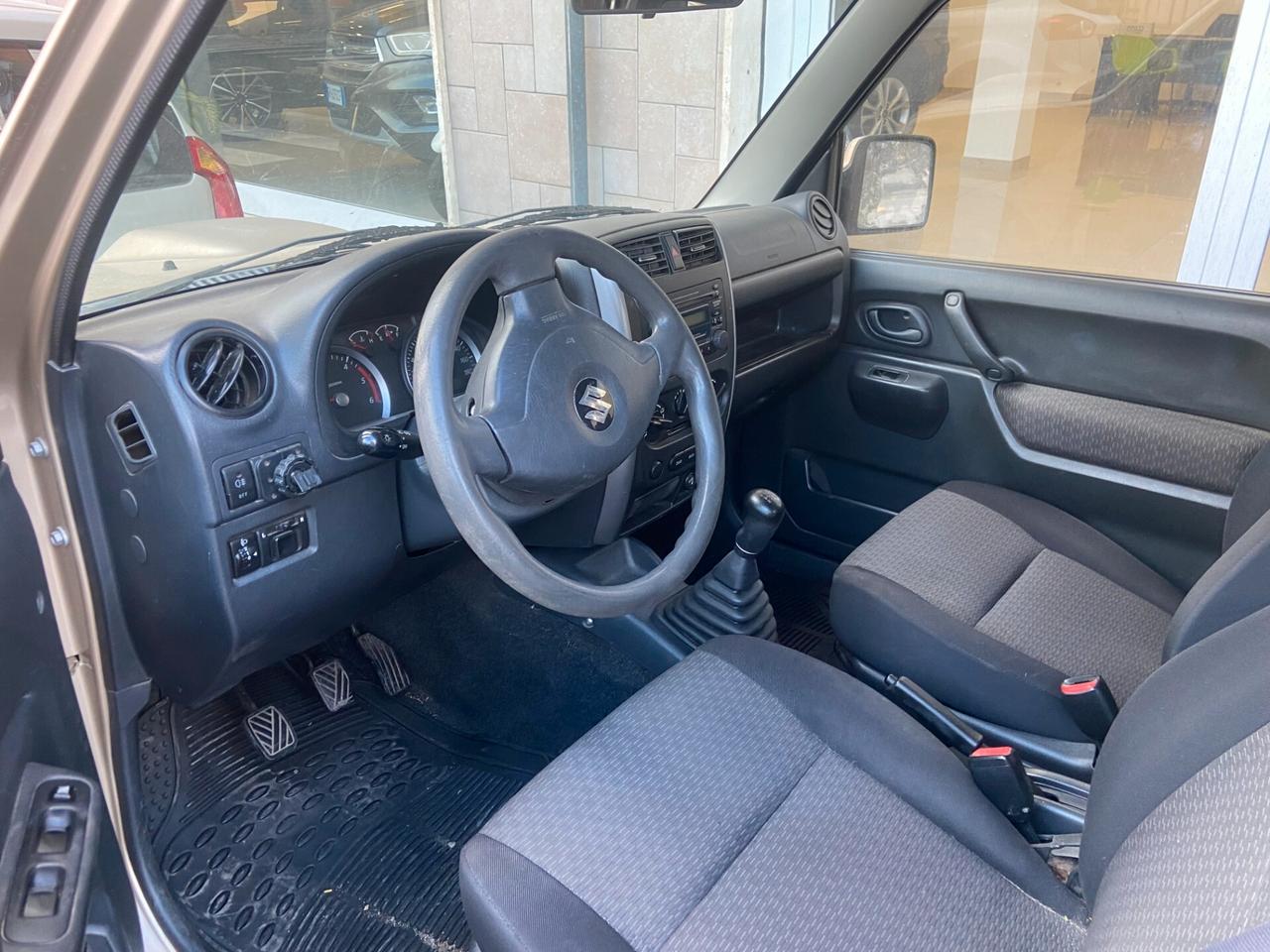 Suzuki Jimny 1.5 DDiS cat 4WD JLX