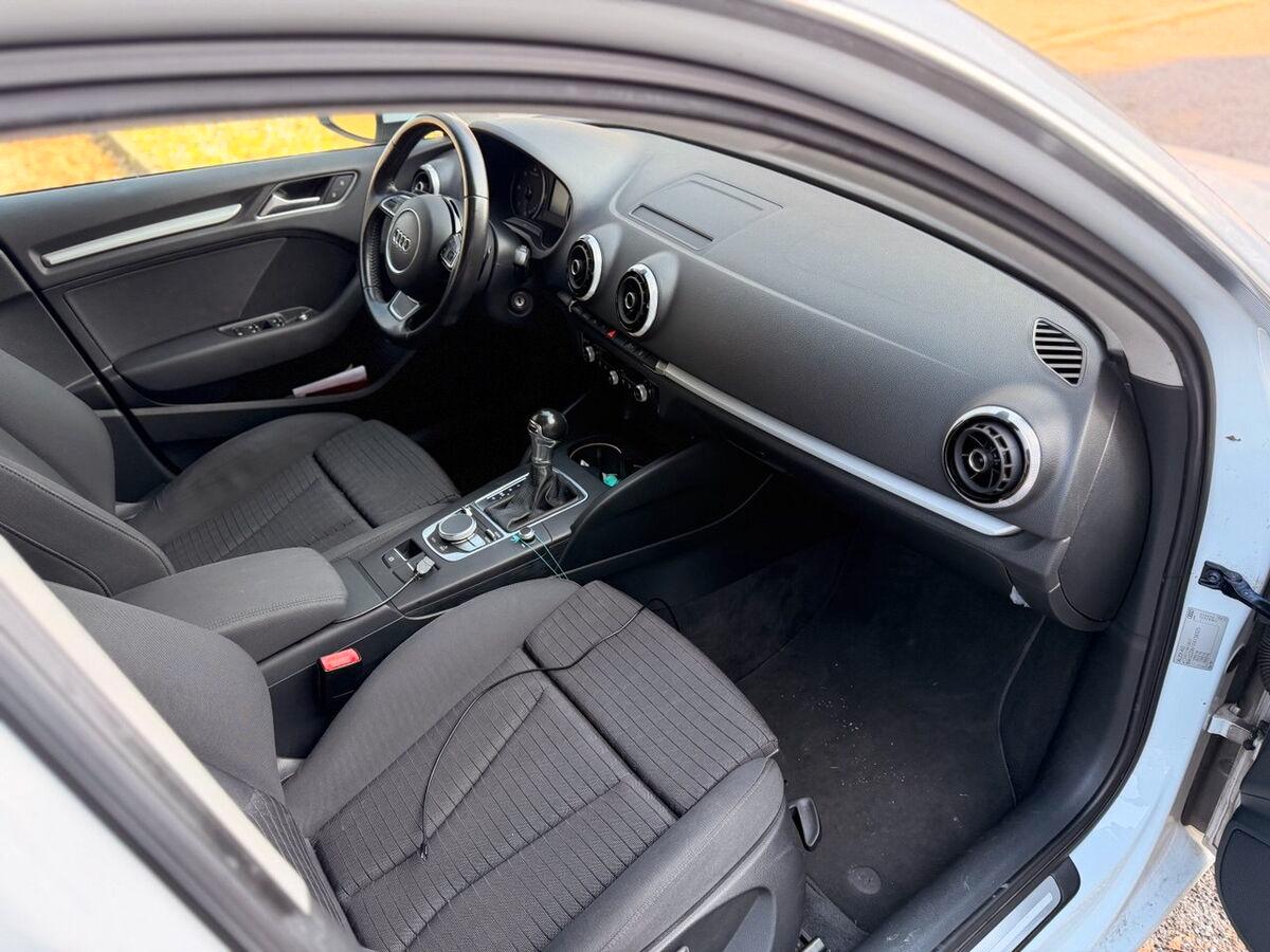 Audi A3 2.0 tdi Ambition 150cv s-tronic E6