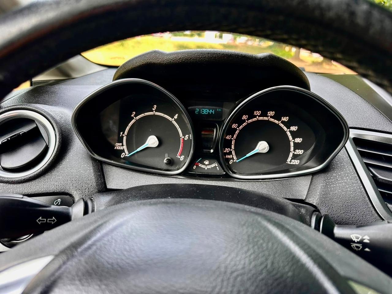 Ford Fiesta 1.5 TDCi 75CV 5 porte Black & White Edition