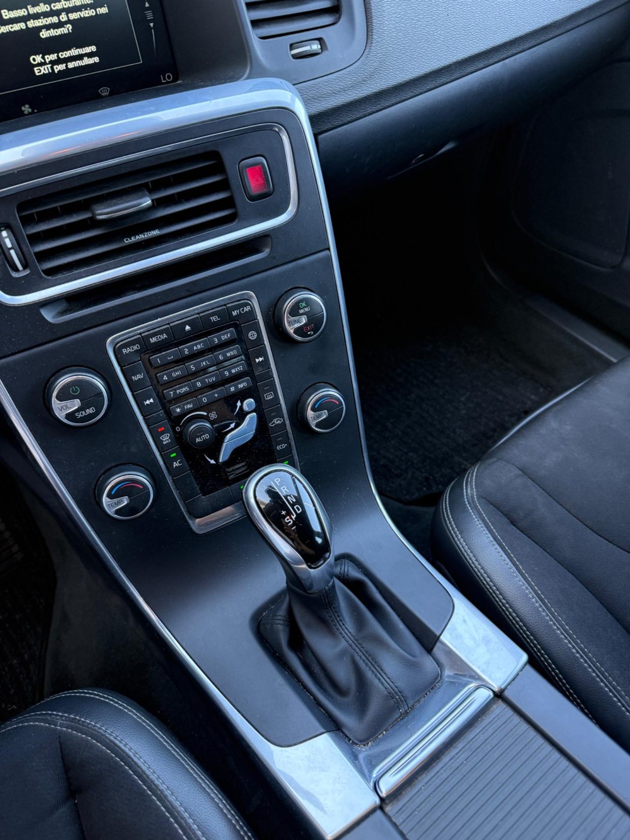 Volvo V60 D3 Geartronic Summum