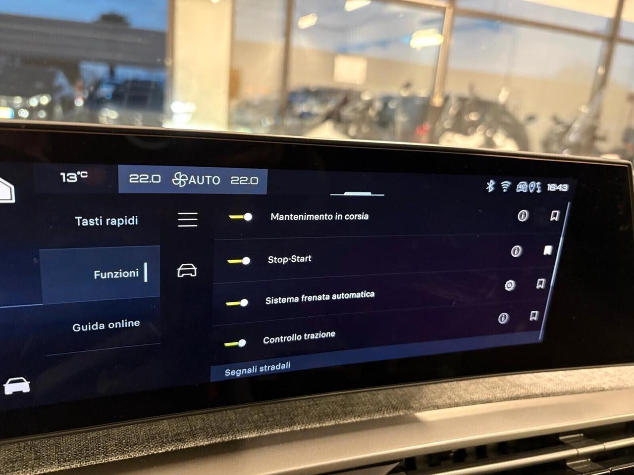 Peugeot 5008 GT Hybrid 145 e-DCS6 7 posti SPOTICAR